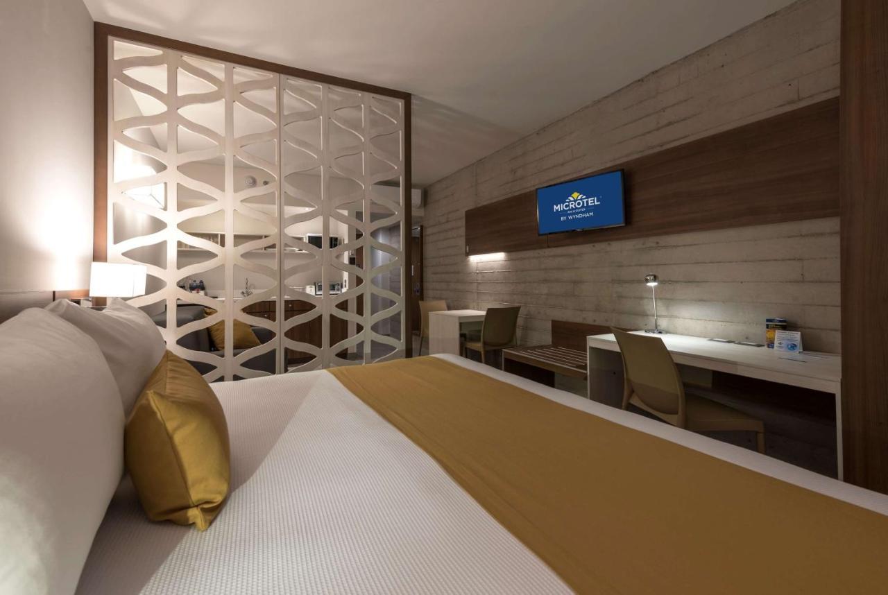 Microtel Inn & Suites By Wyndham Guadalajara Sur Palomar Extérieur photo
