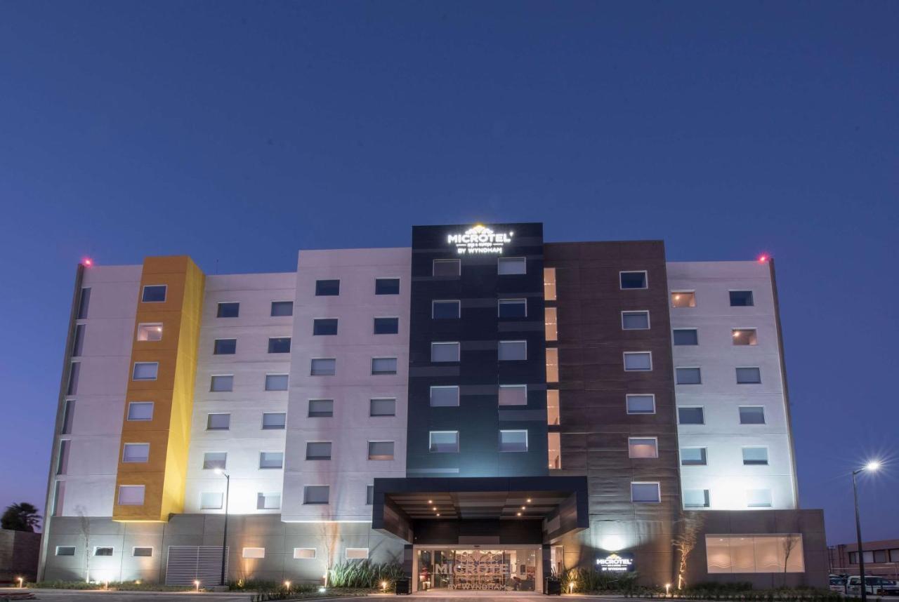 Microtel Inn & Suites By Wyndham Guadalajara Sur Palomar Extérieur photo