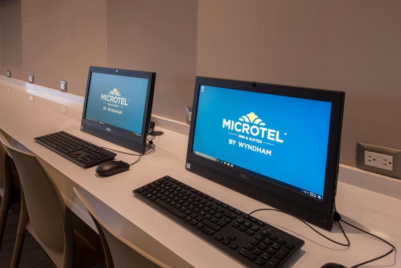 Microtel Inn & Suites By Wyndham Guadalajara Sur Palomar Extérieur photo